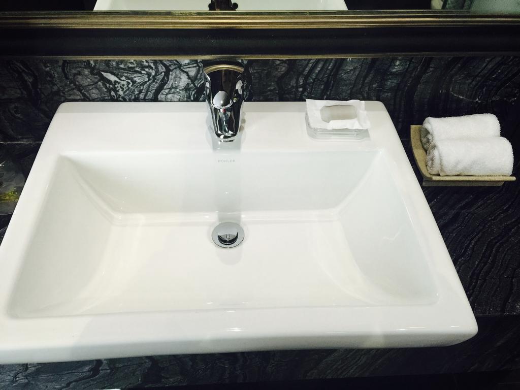 Wuhan Haiting Longan Hotel Extérieur photo