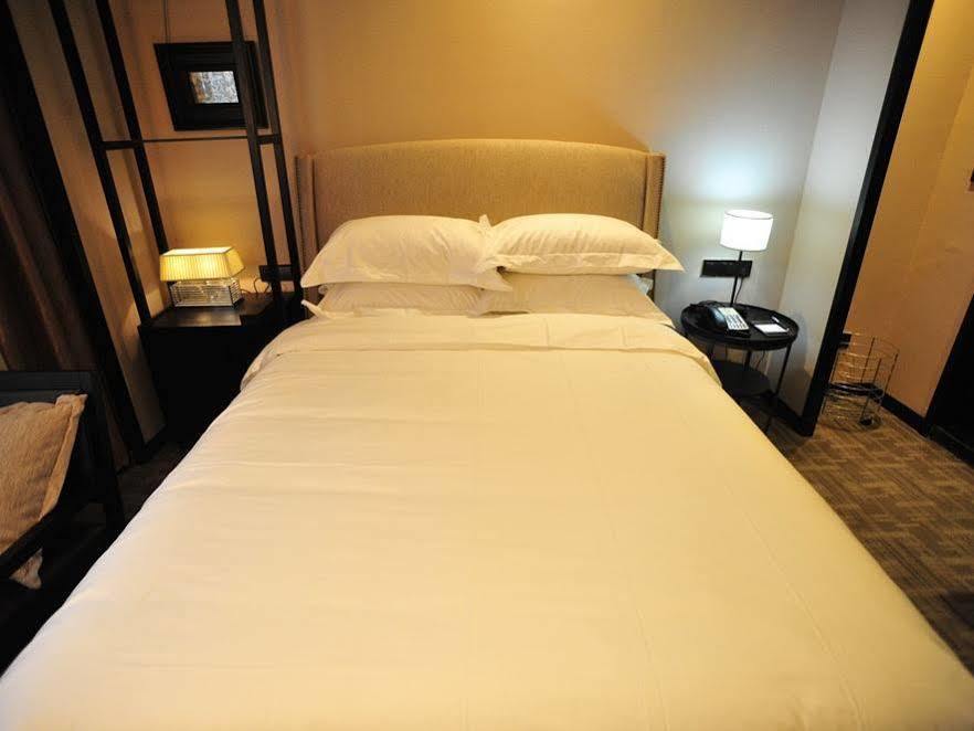 Wuhan Haiting Longan Hotel Extérieur photo
